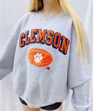 Load image into Gallery viewer, (L/XL) Clemson Sweatshirt
