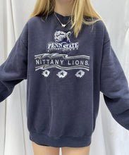 Load image into Gallery viewer, (M) Penn State Sweatshirt
