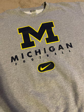 Load image into Gallery viewer, (L) Michigan Football Vintage Nike Sweatshirt
