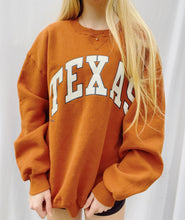 Load image into Gallery viewer, (L) Texas Sweatshirt
