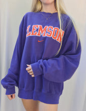 Load image into Gallery viewer, (M) Clemson Nike Sweatshirt
