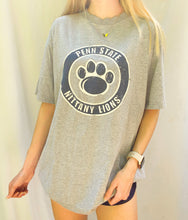 Load image into Gallery viewer, (M) Penn State Shirt
