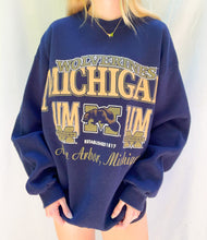 Load image into Gallery viewer, (L) Michigan Sweatshirt
