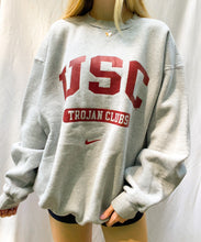 Load image into Gallery viewer, (L) USC Nike Sweatshirt
