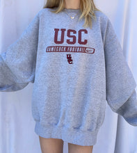 Load image into Gallery viewer, (L) USC Nike Sweatshirt
