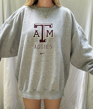 Load image into Gallery viewer, (L) Texas A&amp;M Nike Crewneck
