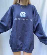 Load image into Gallery viewer, (L) UNC Sweatshirt
