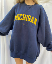 Load image into Gallery viewer, (XL) Michigan Nike Sweatshirt
