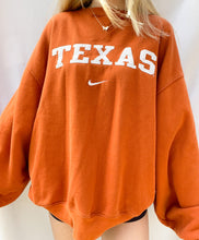 Load image into Gallery viewer, (XL) Texas Nike Sweatshirt
