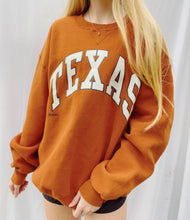 Load image into Gallery viewer, (L) Texas Sweatshirt
