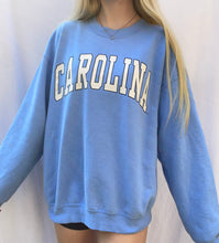 Load image into Gallery viewer, (M) Carolina Sweatshirt
