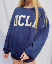 Load image into Gallery viewer, (L/M) Blue UCLA Sewatshirt
