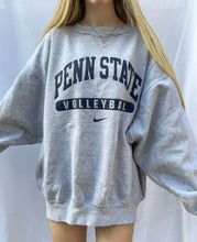 Load image into Gallery viewer, (L) Penn State Volleyball Vintage Nike Sweatshirt
