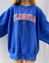 Load image into Gallery viewer, (L/XL) Florida Nike Sweatshirt
