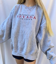 Load image into Gallery viewer, (M/L) U of Nevada Sweatshirt
