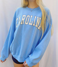 Load image into Gallery viewer, (M) Carolina Sweatshirt
