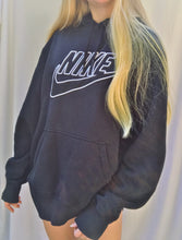 Load image into Gallery viewer, (M/L) Vintage Nike Hoodie
