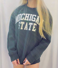 Load image into Gallery viewer, (S) Michigan State Sweatshirt
