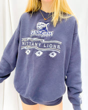 Load image into Gallery viewer, (M) Penn State Sweatshirt
