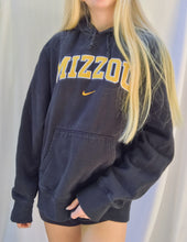 Load image into Gallery viewer, (S) Nike Mizzou Hoodie
