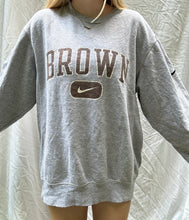 Load image into Gallery viewer, (M) Brown Nike Sweatshirt
