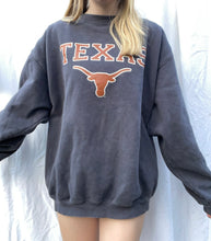 Load image into Gallery viewer, (L) Texas Sweatshirt
